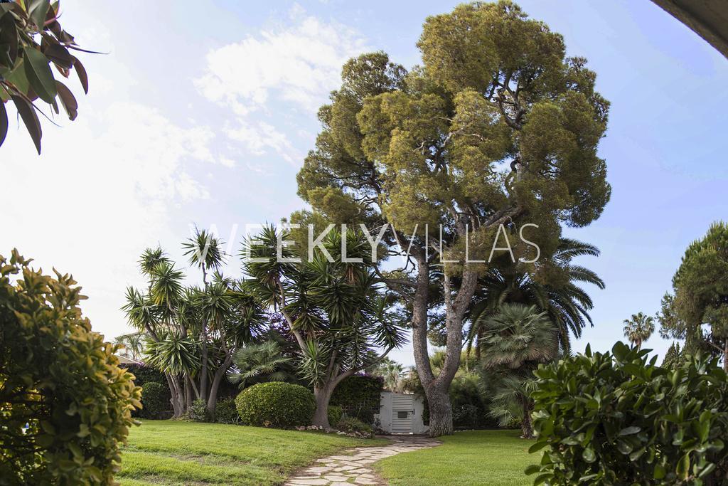 Villa Sitges Tupinetti Beach At 1 Min Walk Amaizing Garden And View Center Sitges 5 Minutes Walk Eksteriør billede